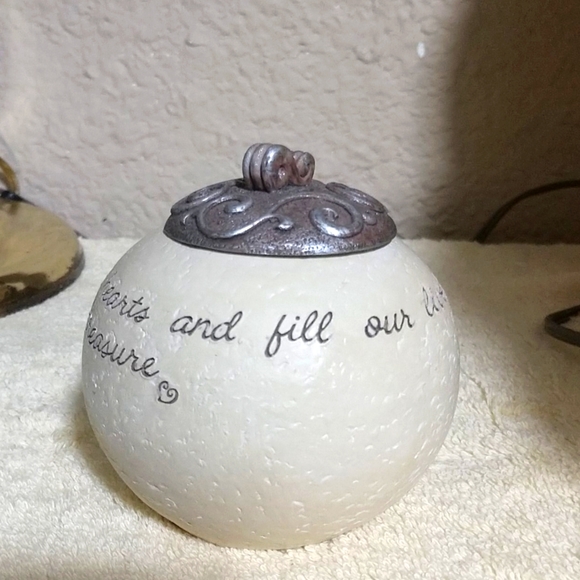 Comfort To Go "FRIENDS OPEN OUR HEARTS" CANDLE Holder #209407." - Picture 3 of 10